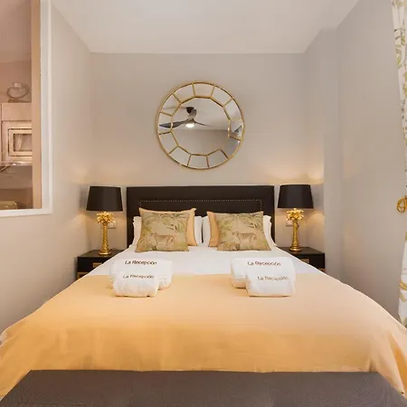 C31 Deluxe Into Cathedral Square Apartment Malaga