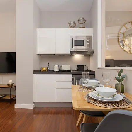 C31 Deluxe Into Cathedral Square Apartment Malaga
